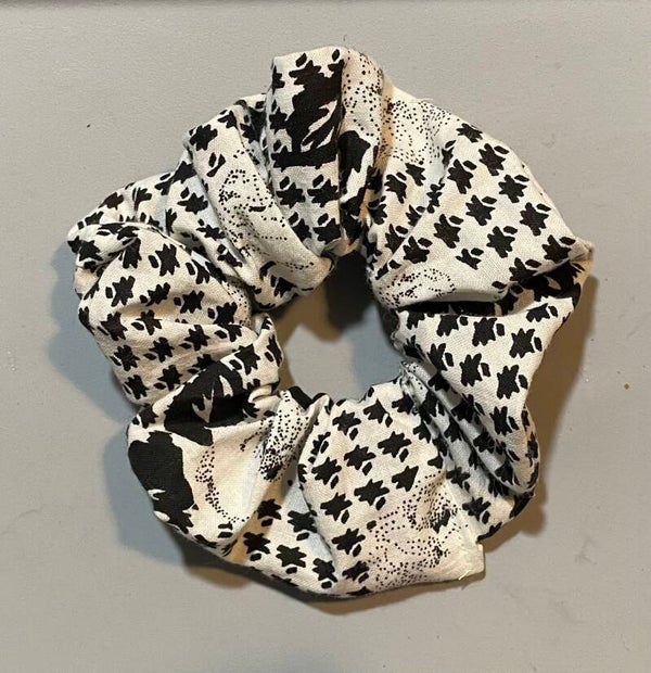 Black & White Flower Hair Scrunchie