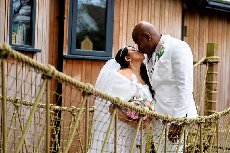 tree house wedding chewton glen hotel