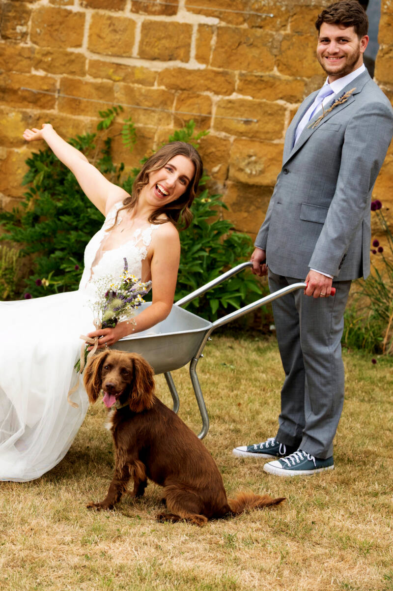 anna & stuart with ruby at the courtyard barns