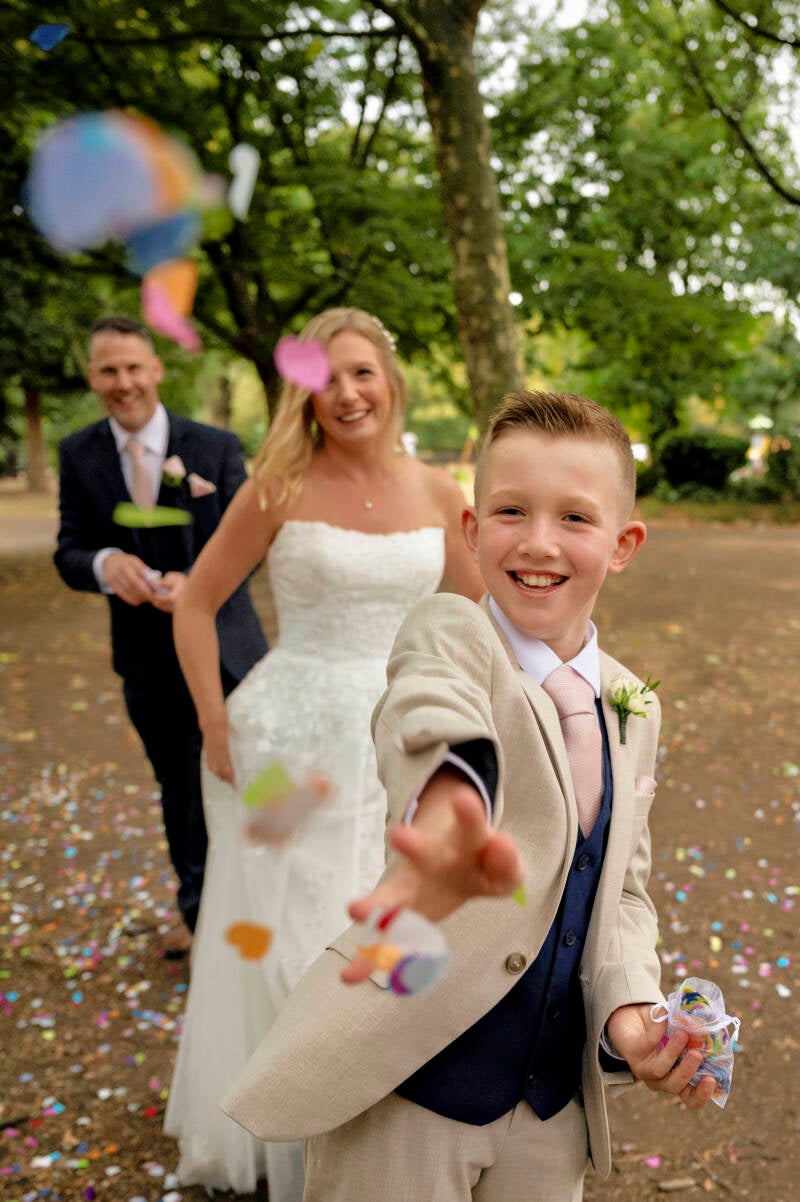 confetti fight at west bridgeford registry office