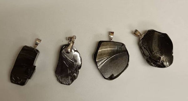 Edelschungit mit Silberteil