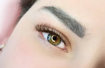 Lash Lift en Wimperextensions detail