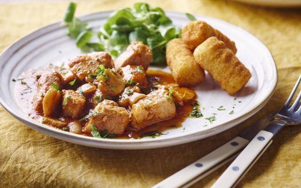 Courgettesoep-Kalfsstoofvlees stroganoff met rijst -dessert