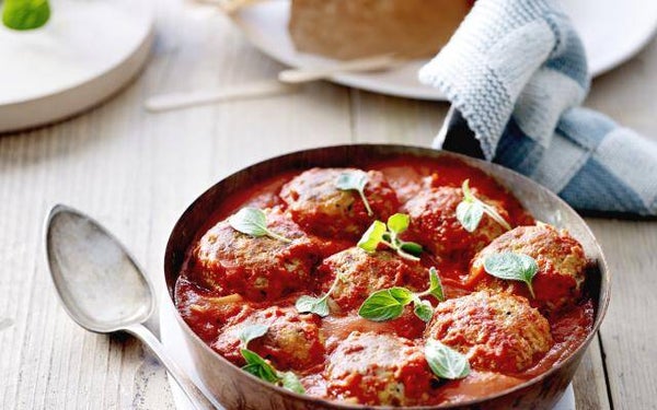 14/10 Soep van de dag-Gehaktballetjes in rijke tomatensaus met een duo van puree- dessert
