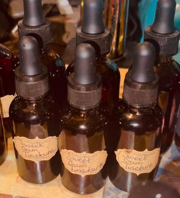 Herbal Tinctures( Natural Remedy Medicine)