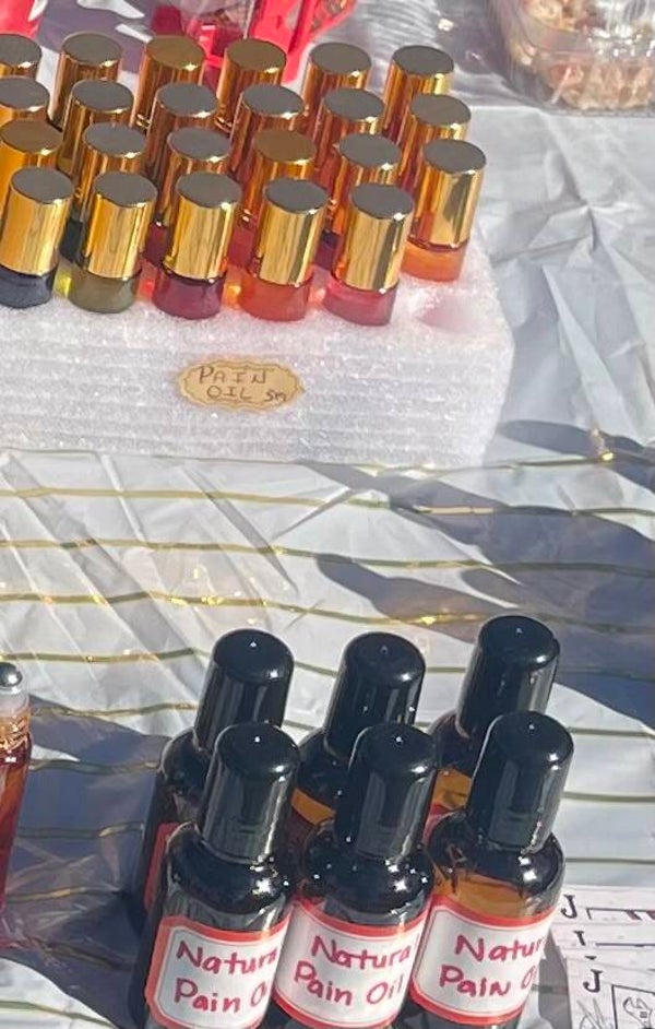 Natural Pain Oil and Magnesium Pain Spray
