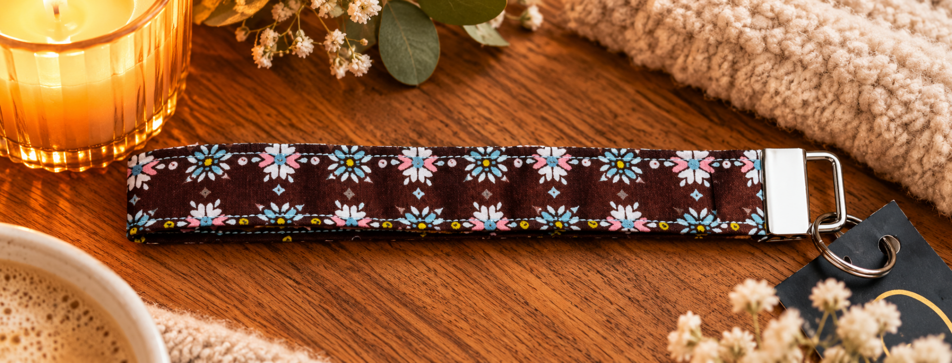 Key Clip Brown flower