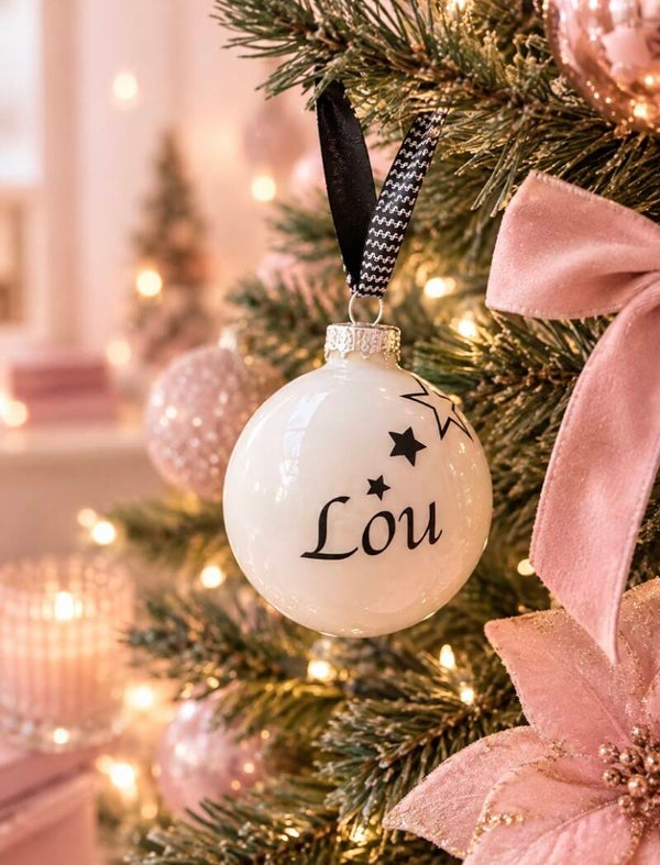 Kerstbal met naam 'kleur creme'