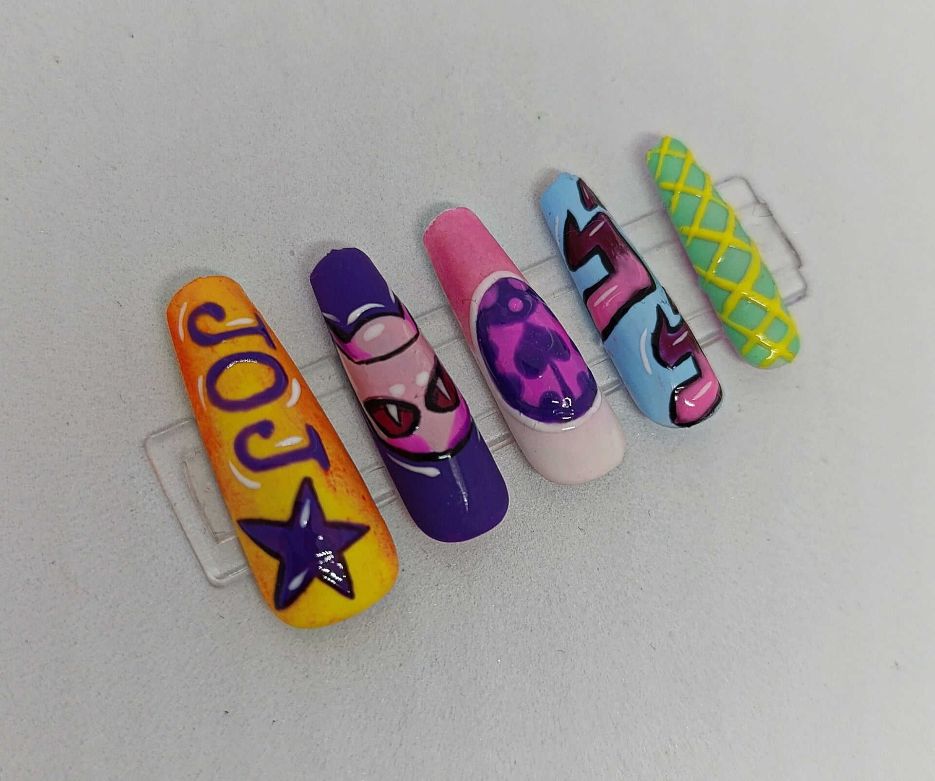 JOJO'S BIZARRE ADVENTURES