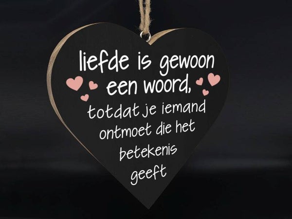 Houten hangend tekst hart groot.