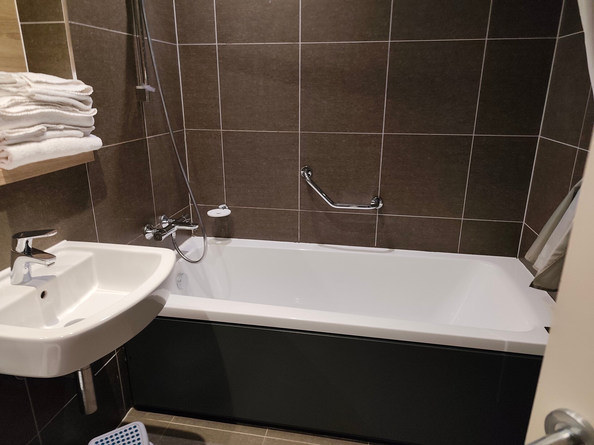 Bathroom with Bath With Jets 