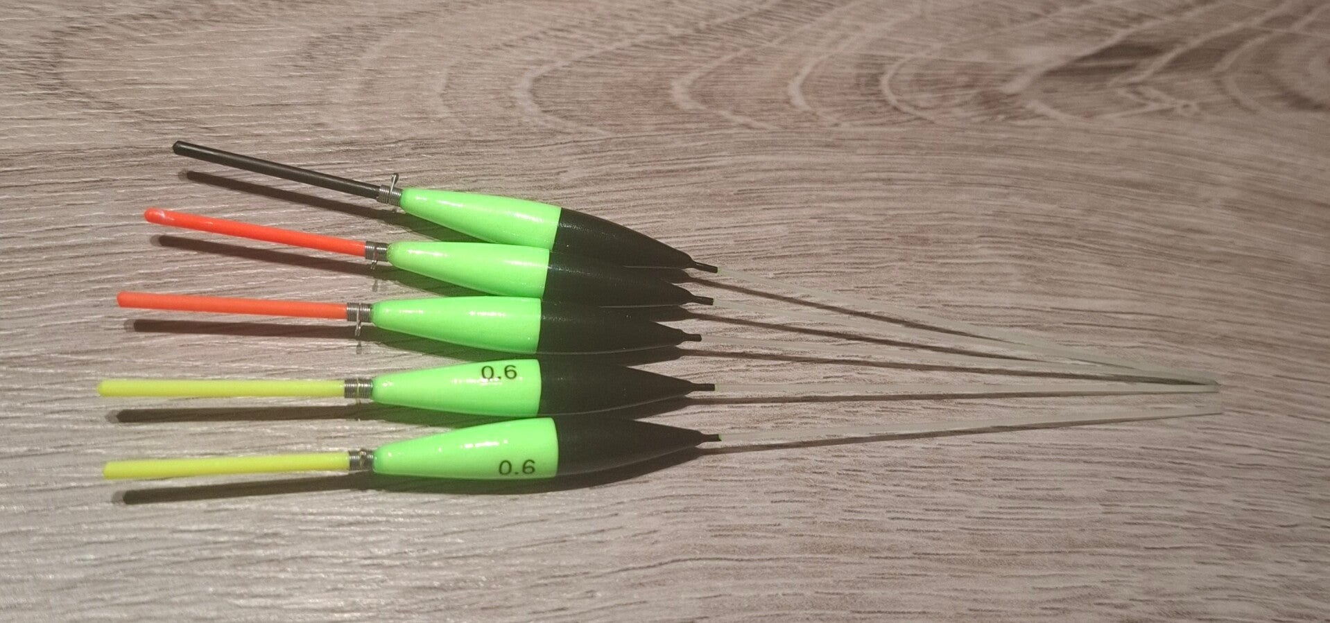 Limited 0,6 (set 5 dobbers) zwart groen