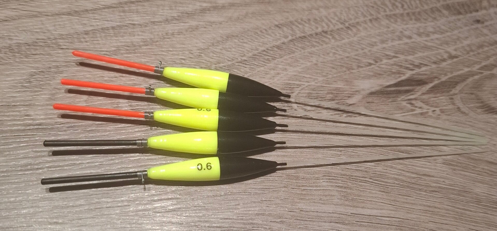 Limited 0,6 ( set 5 dobbers) geel zwart