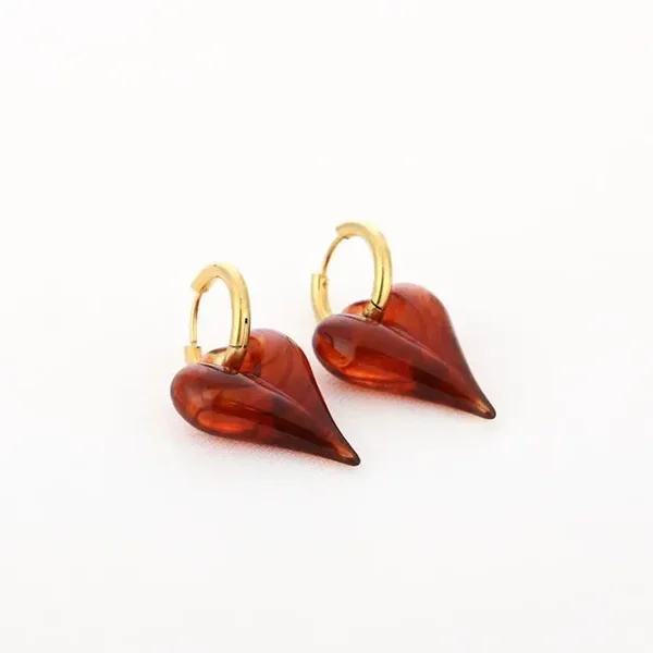 Hartje oorbellen, amber