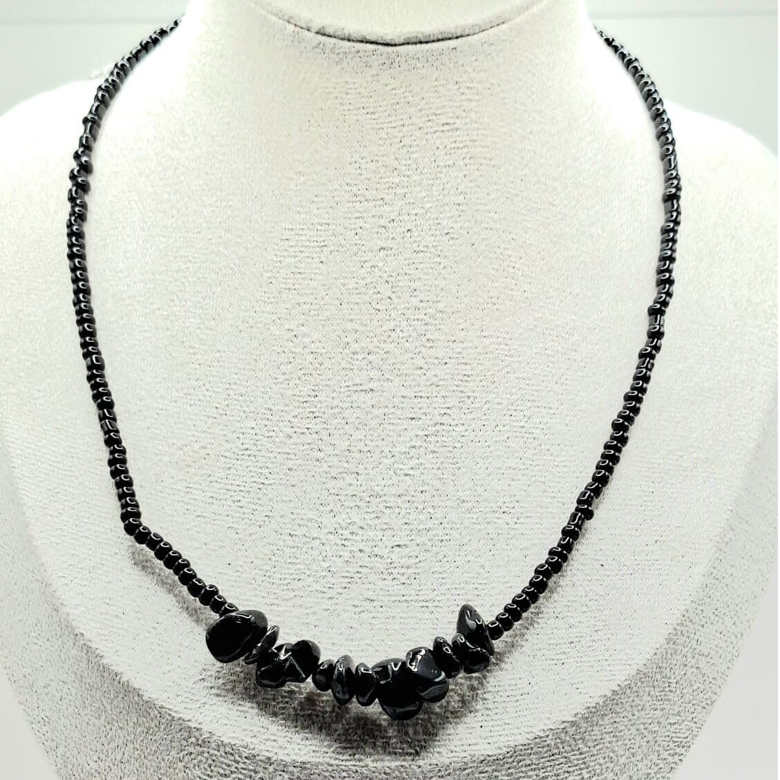 Kralenketting met steentjes, zwart