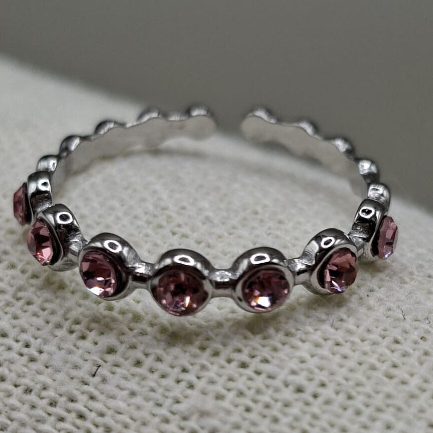 Ring met roze steentjes