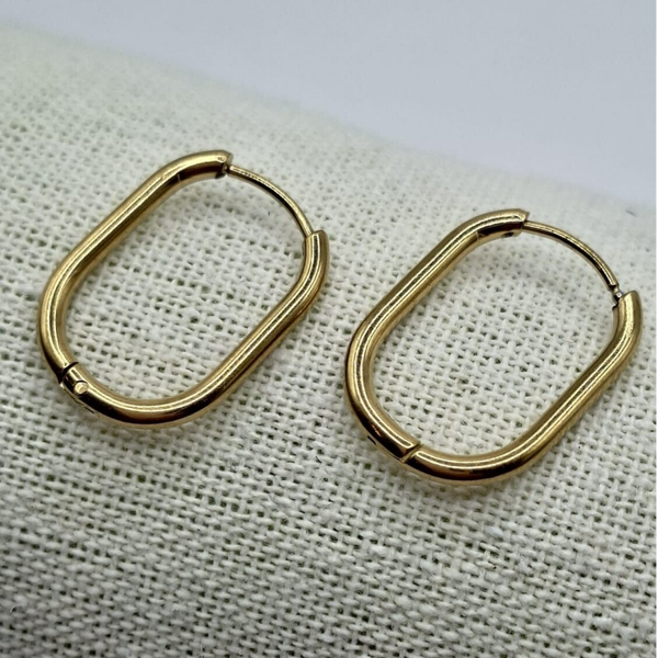 Ring oorbellen met bedel hartjes gold look