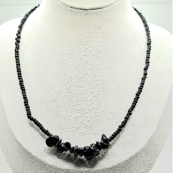 Kralenketting met steentjes, zwart