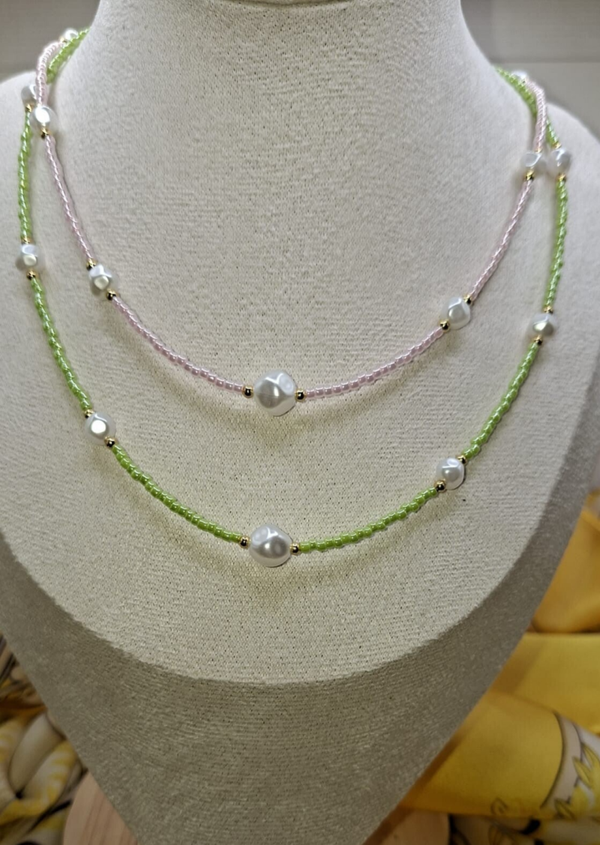 Ketting glaskraaltjes met parel, groen