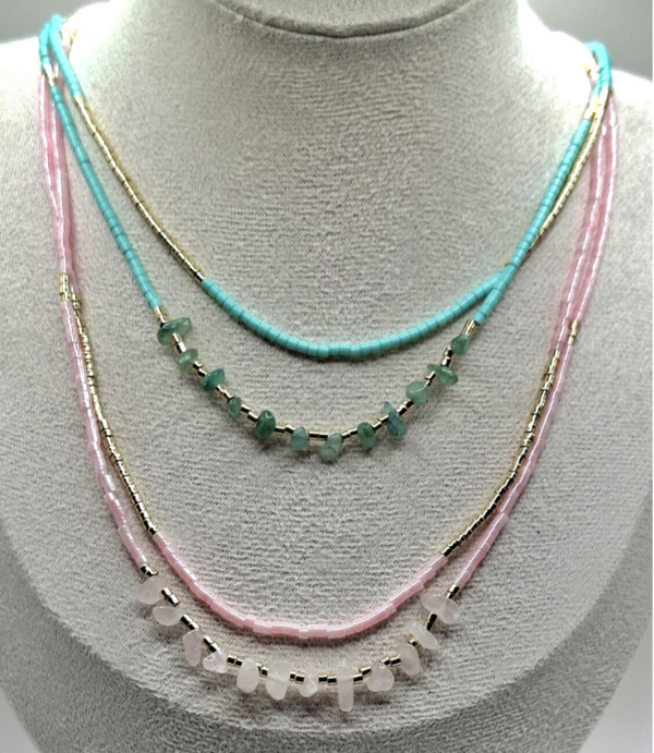 Dubbellaags kraaltjes ketting met steentjes, roze