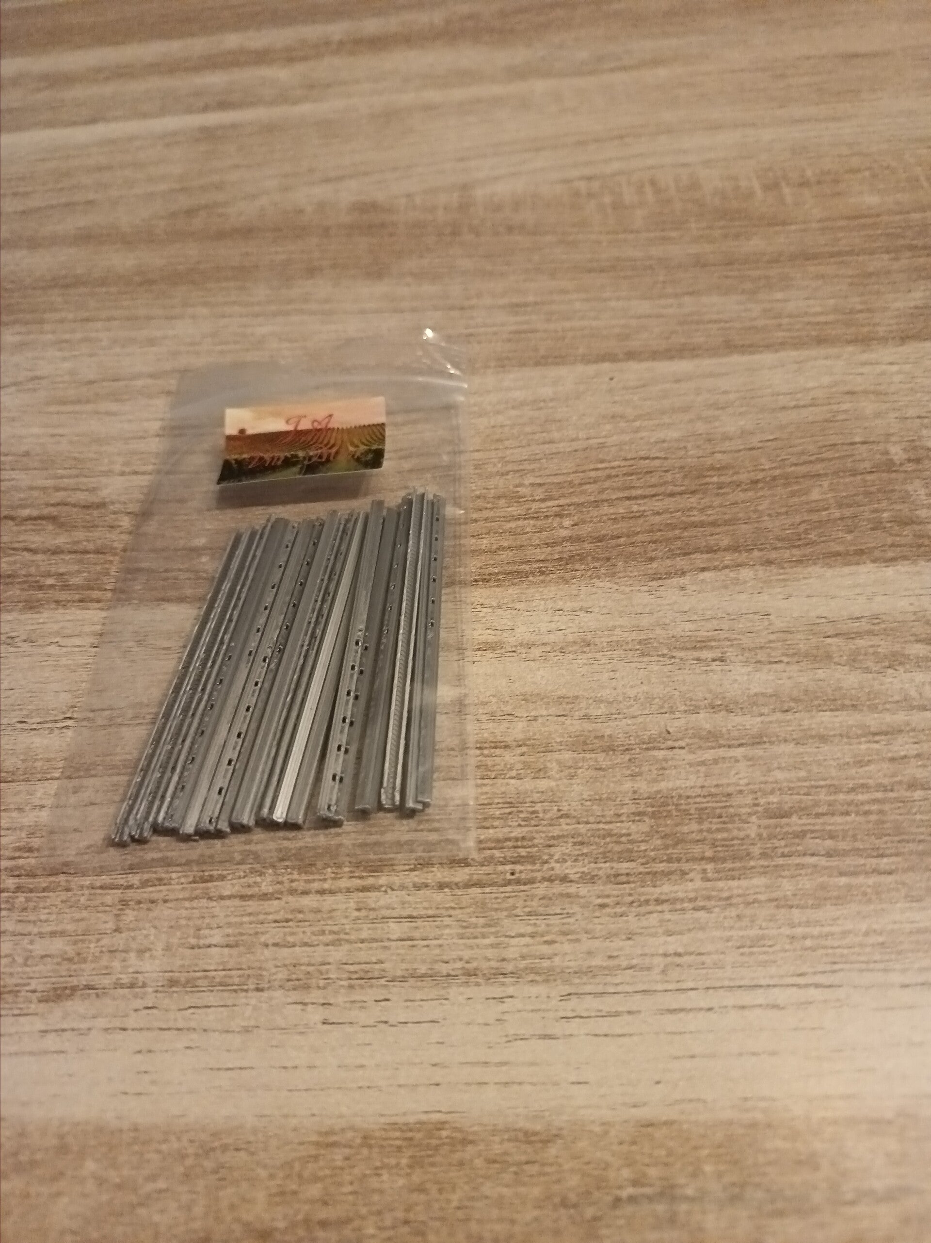 Lot de 25 piquets fer