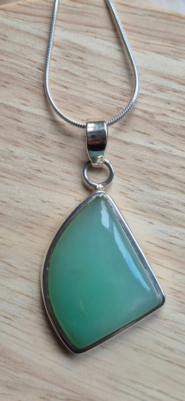 Zilveren kettinghanger met Chrysopaas