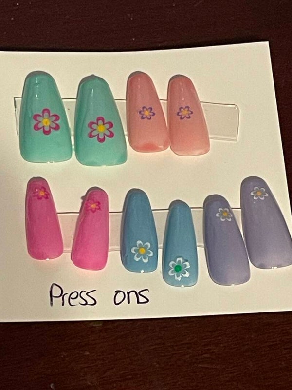 Pastel flower coffin nail set