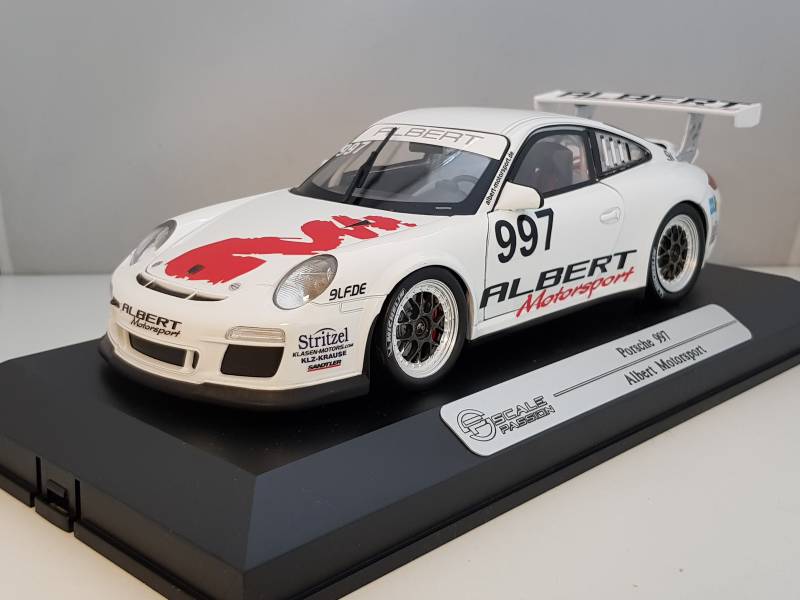 Porsche 997 GT3 Cup in race livery, Albert Motorsport in 1:18. Dit schaalmodel is op maat gemaakt