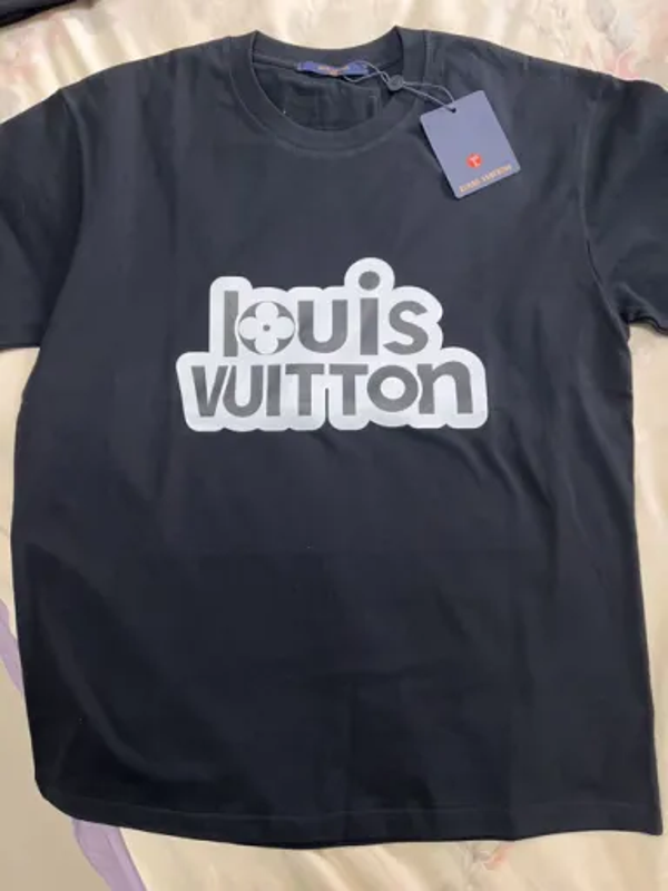 black lv tee v2
