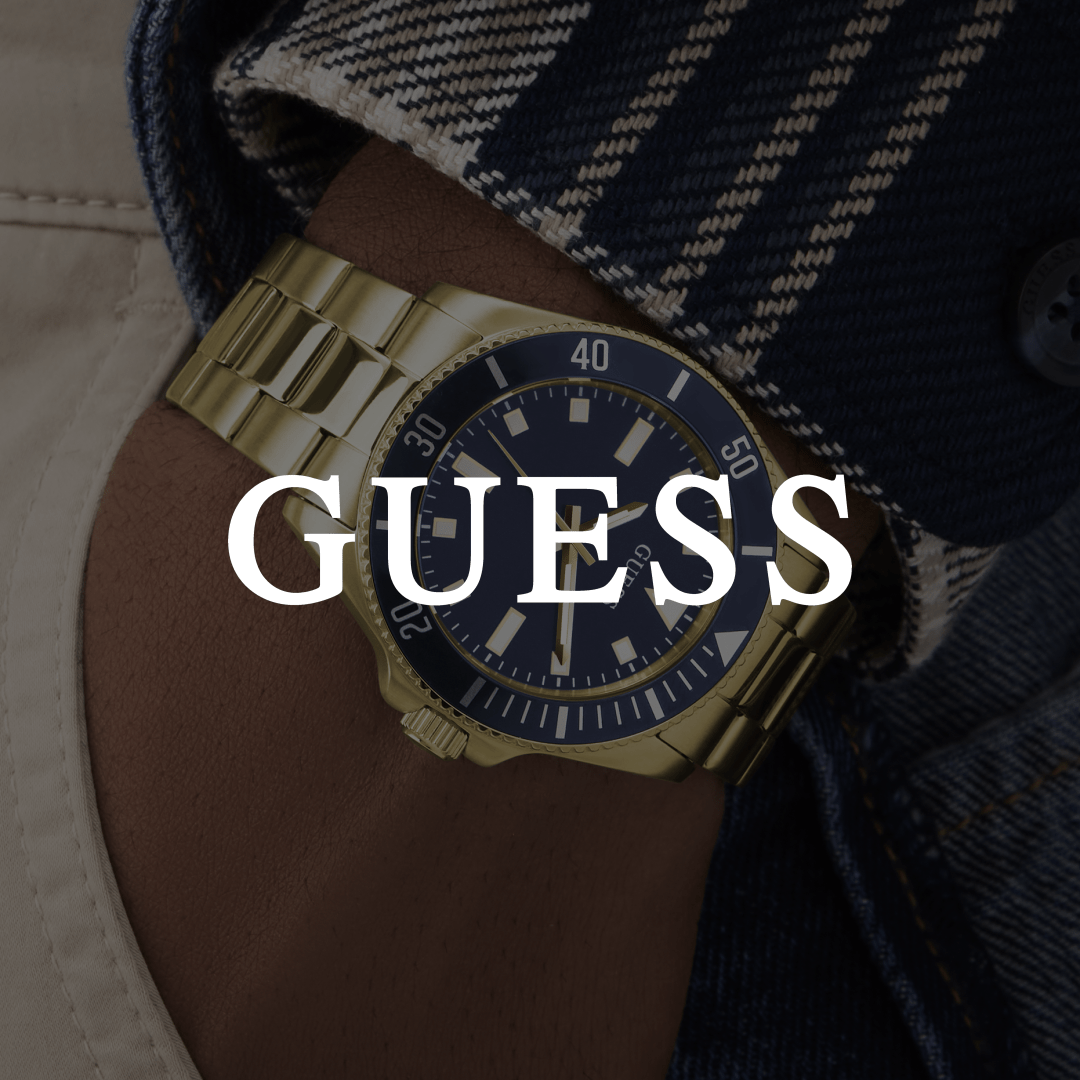 Gouden GUESS horloge met donkerblauwe wijzerplaat