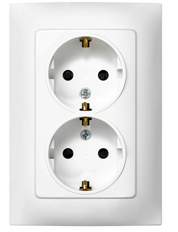 BASE ENCHUFE EMPOTRAR BLANCO DOBLE SIMON 16 A F1091459030