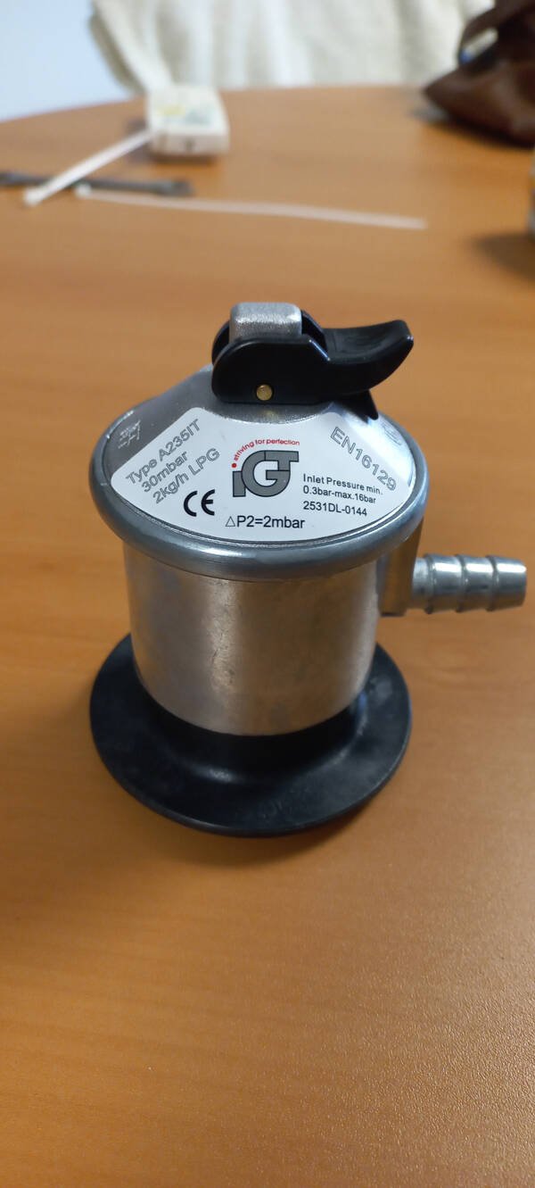 REGULADOR GAS DOMESTIC EN12864 KOSANGAS 30 MBAR 10014