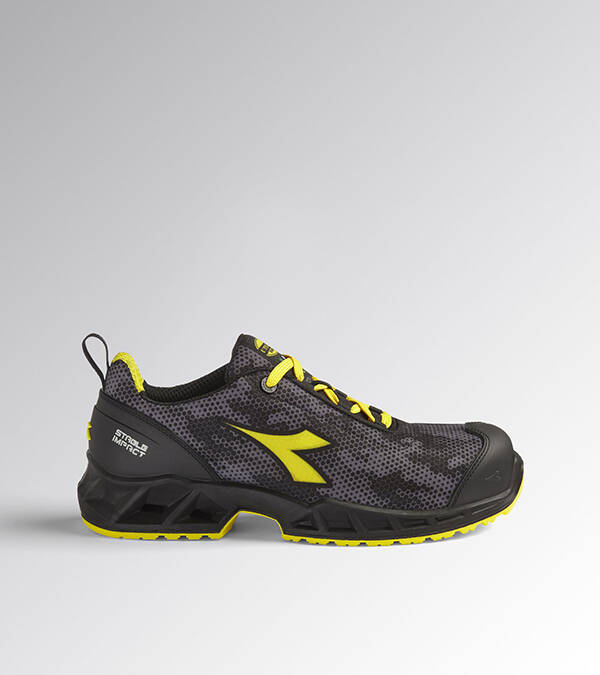 DEPORTIVO NYLON REPELE AGUA S3 NGR/GR DIADORA 38 SHARK STABLE IMPACT