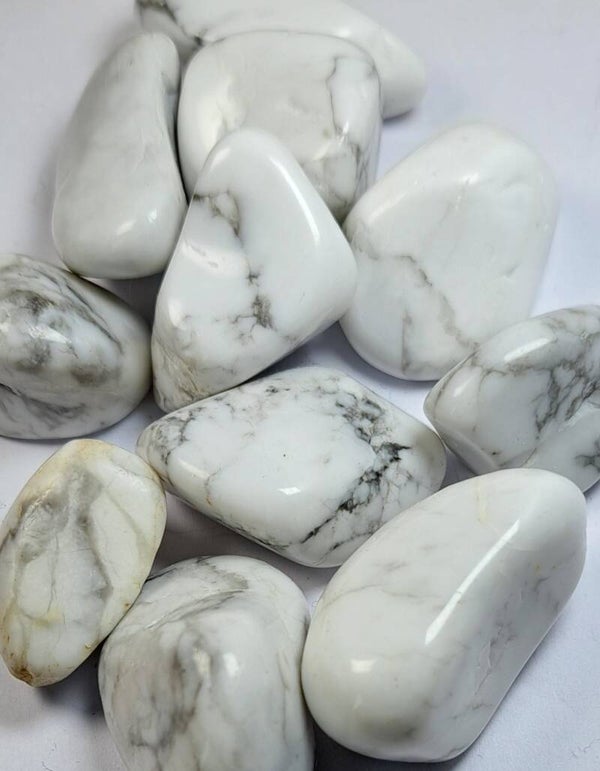 HOWLITE pierre roulée