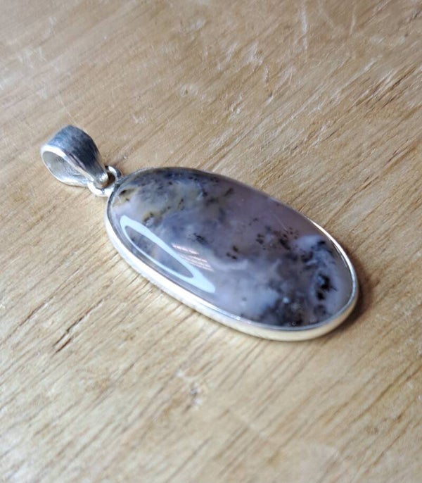 Pendentif Merlinite