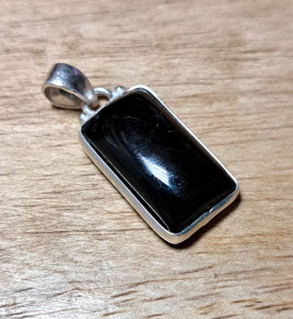 Pendentif spinelle
