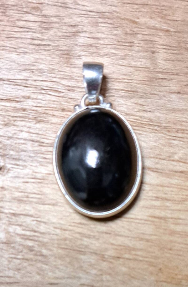 Pendentif spinelle