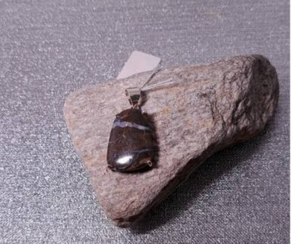 Pendentif OPALE BOULDER