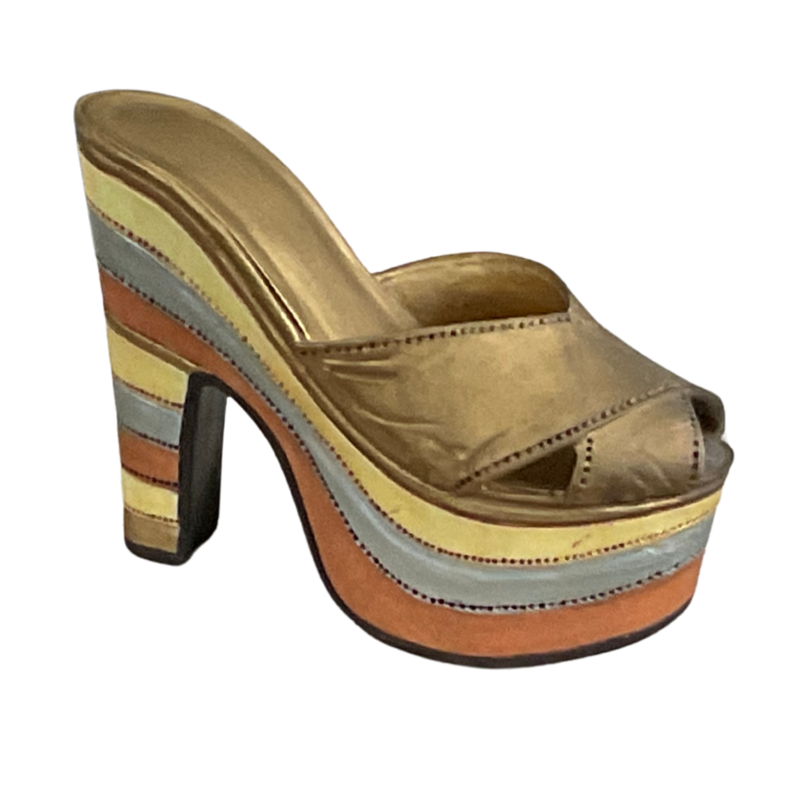 Just The Right Shoe “ MAGNETIC ALLURE”