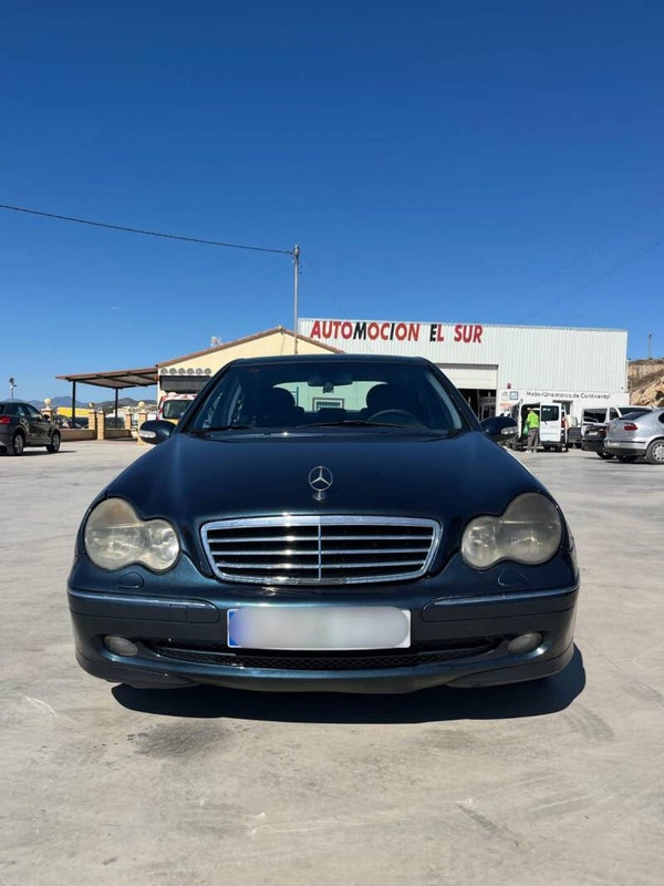Mercedes-Benz C270 CDI – 170 CV Automático – Año 2001