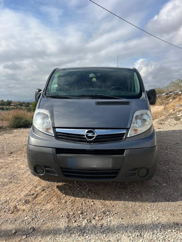 Opel Vivaro 2.0 CDTI 115 CV – 9 Plazas – Año 2013