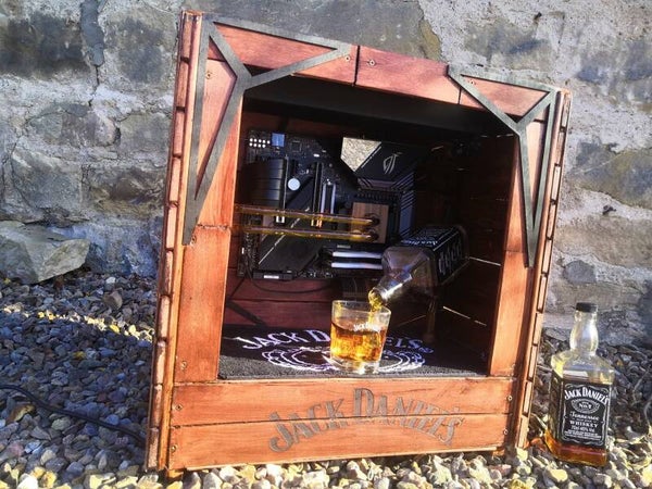Jack Daniel's - Extreme Custom Gaming PC