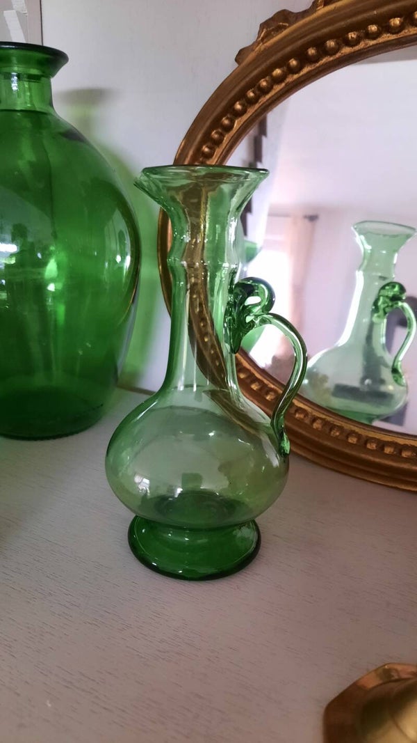 Elegant Vintage Green Glass Vase