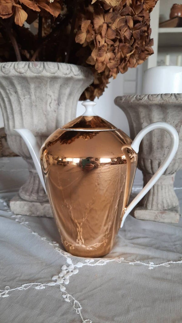 Porcelain Mocha Service Gold-Plated Teapot