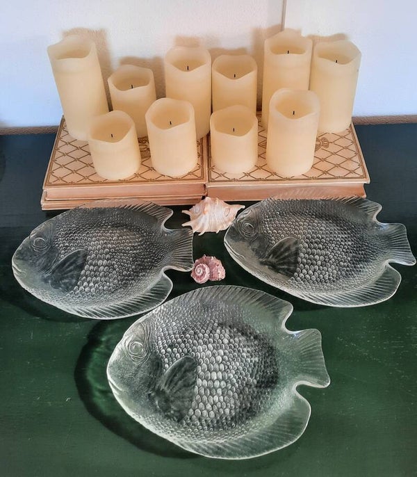 Set of 3 Vintage Glass, Fish-Shaped Plates from Arcoroc France