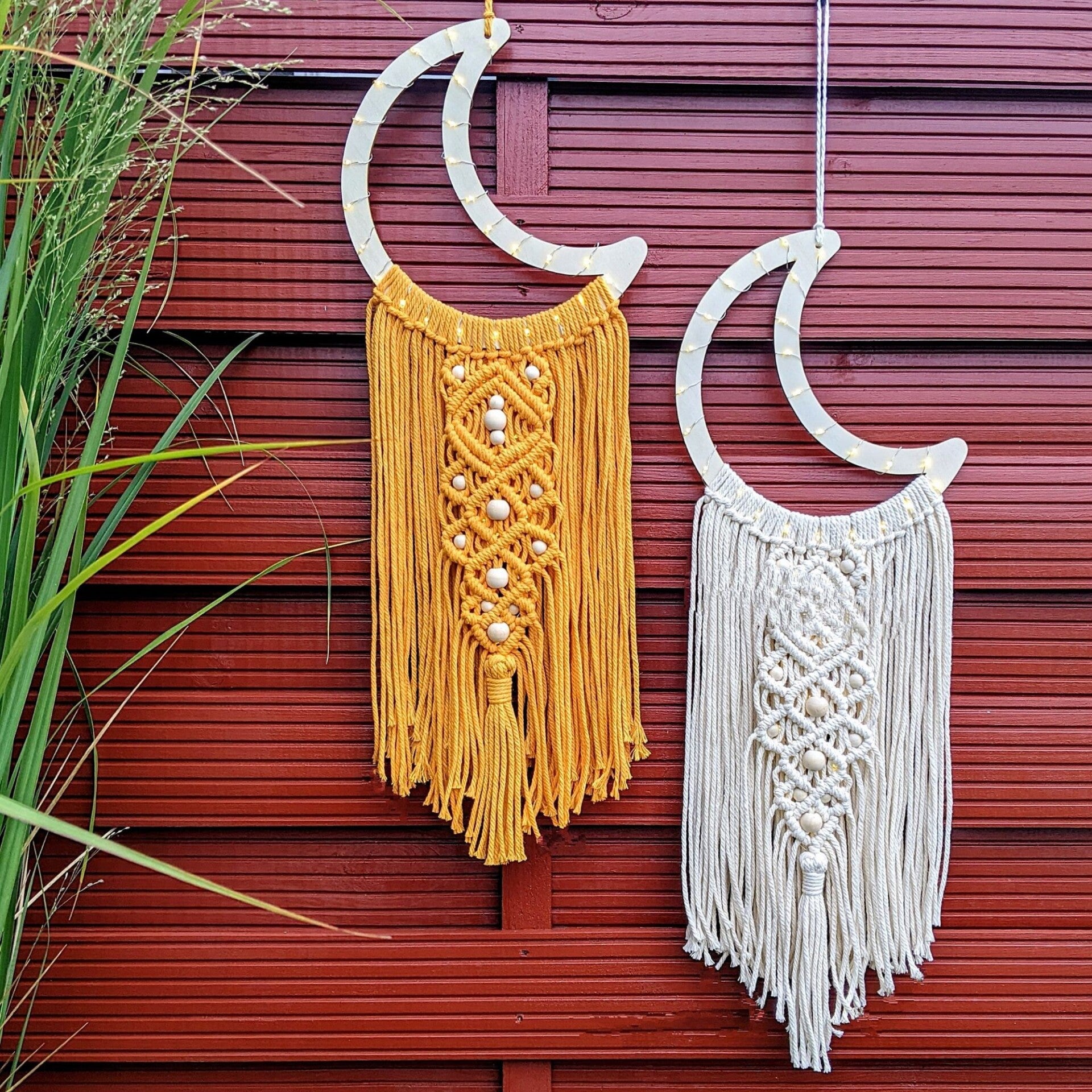 Makramee Mond Traumfänger mit Beleuchtung „Selene“