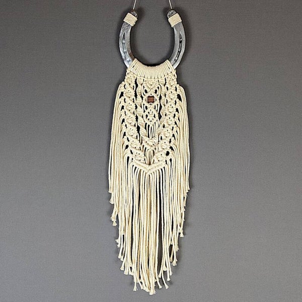 Hufeisen Makramee Vintage Wandbehang „Dalia“