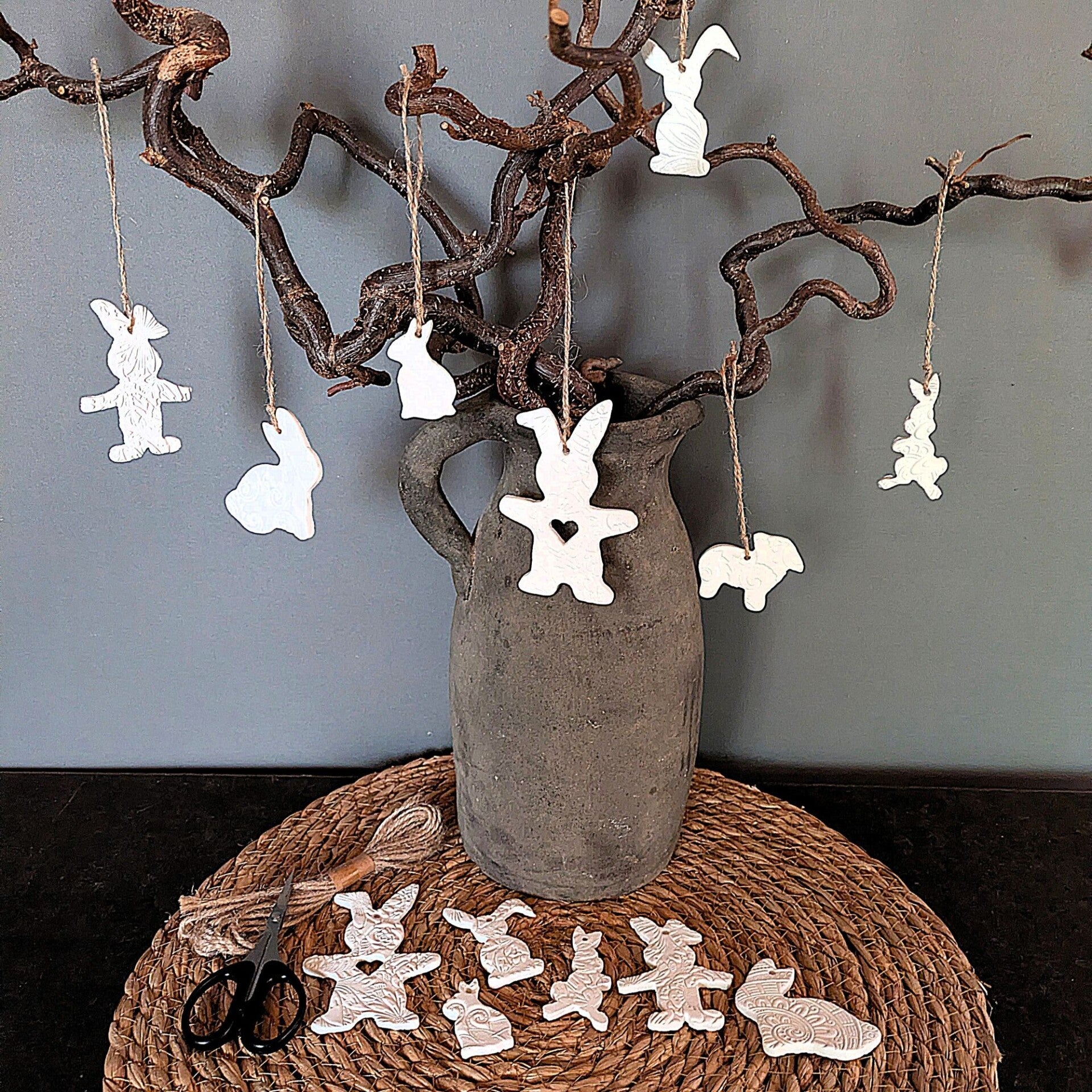 Osteranhänger 5er Set aus Ton - beidseitig geprägt „Agnes“