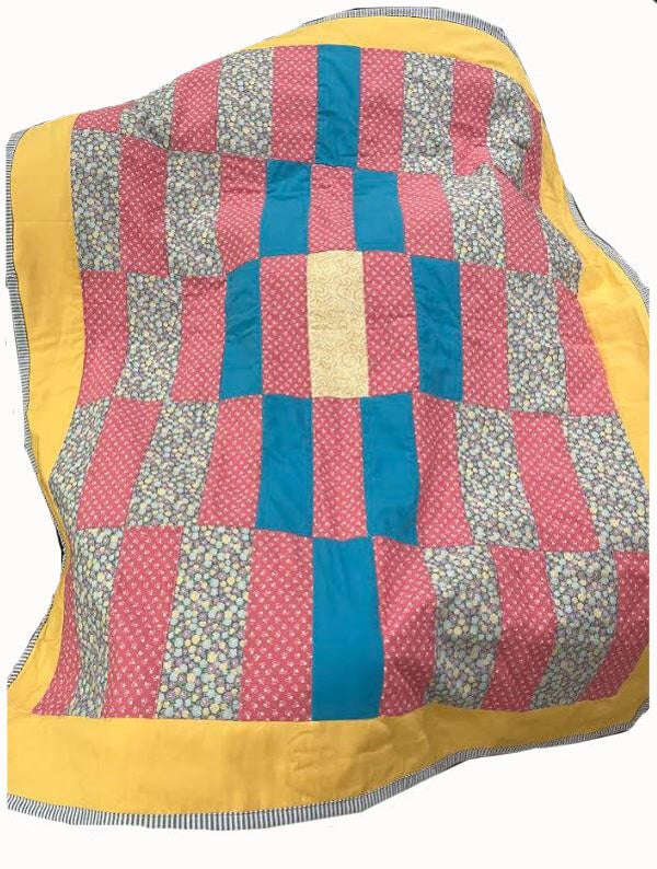 QUILT: Sunshine and Sweet Peas - Throw size