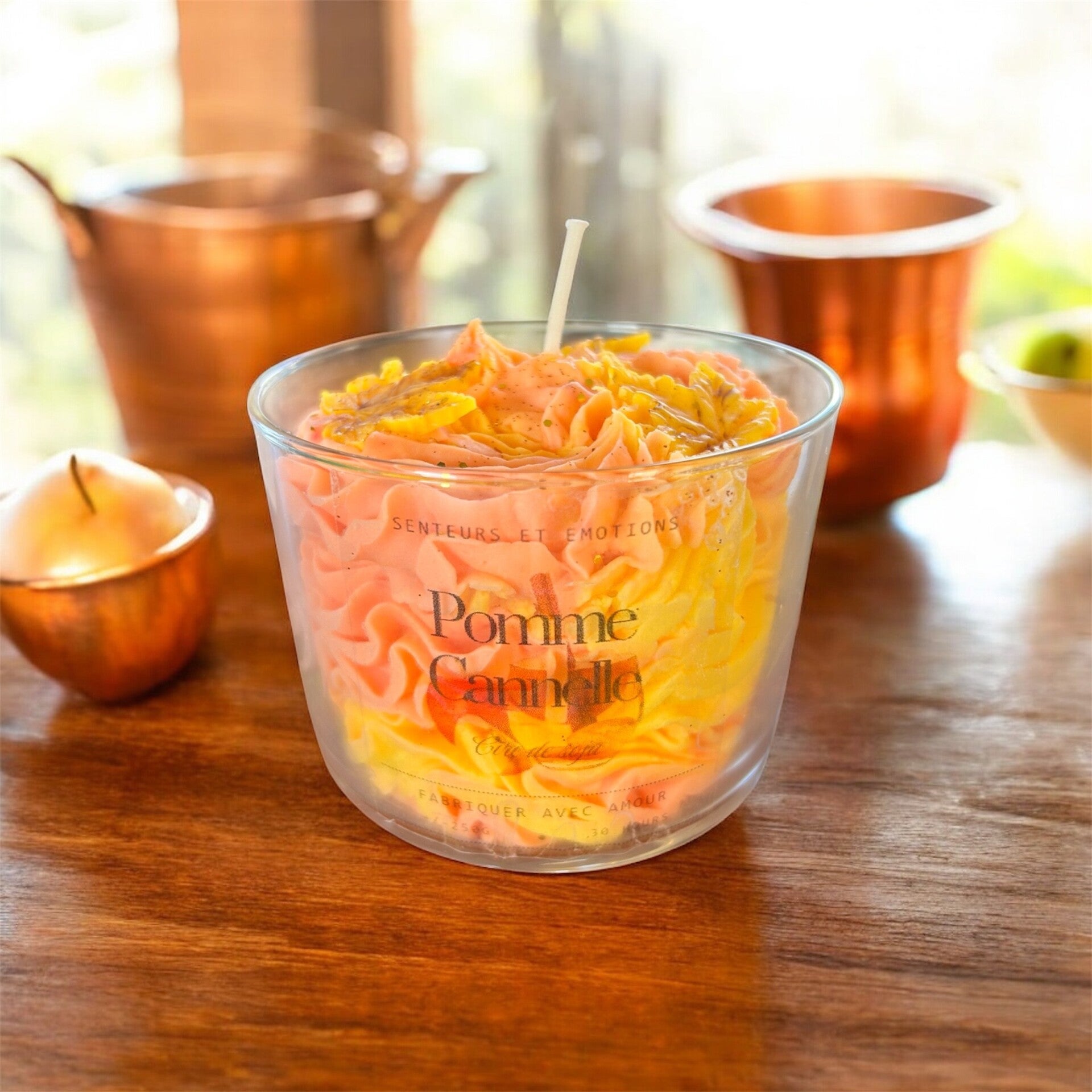 Bougie gourmande " POMME CANNELLE"
